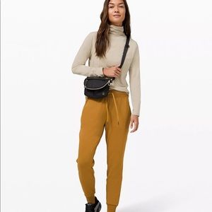 Lululemon all night festival bag micro